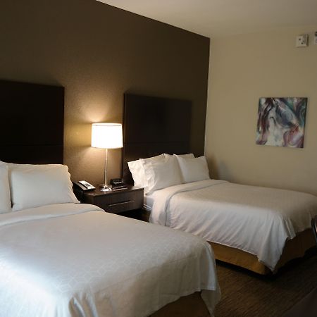 Holiday Inn Express Fredericksburg - Southpoint By Ihg Ngoại thất bức ảnh