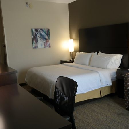 Holiday Inn Express Fredericksburg - Southpoint By Ihg Ngoại thất bức ảnh