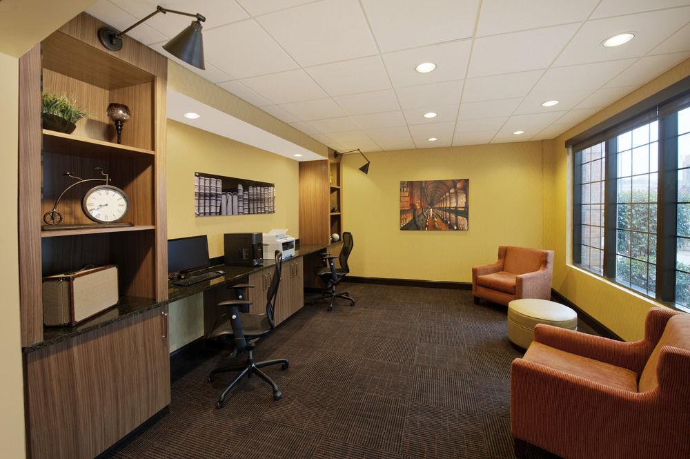 Holiday Inn Express Fredericksburg - Southpoint By Ihg Ngoại thất bức ảnh