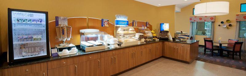 Holiday Inn Express Fredericksburg - Southpoint By Ihg Ngoại thất bức ảnh