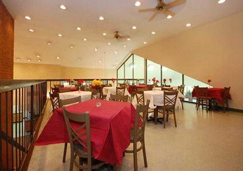 Holiday Inn Express Fredericksburg - Southpoint By Ihg Ngoại thất bức ảnh