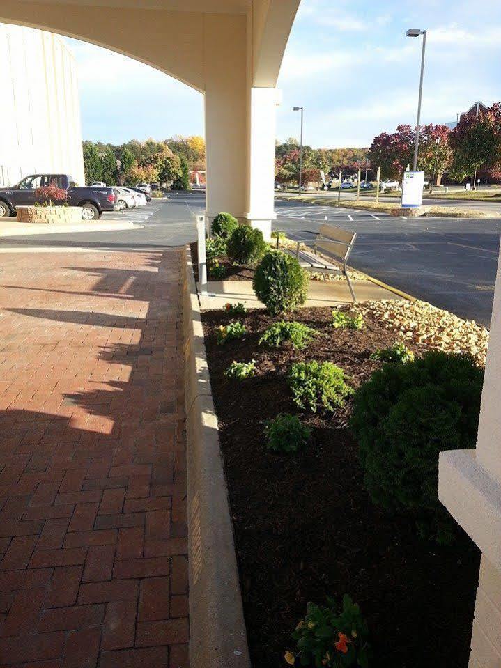 Holiday Inn Express Fredericksburg - Southpoint By Ihg Ngoại thất bức ảnh
